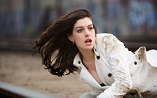 Anne Hathaway  HD      